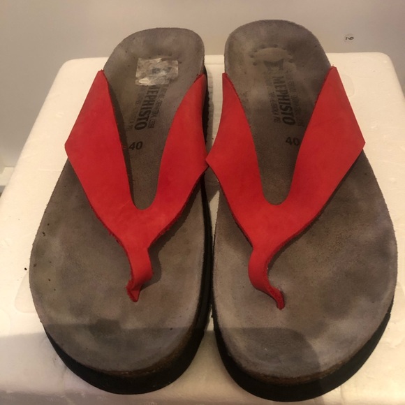Mephisto Red Suede Thong Style Sandal. Size 40 (US 10) - Picture 1 of 7